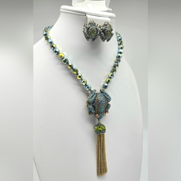 Heidi Daus Frog Necklace + Earrings w/ Black Aurora Borealis Swarovski Crystals - Picture 9 of 12
